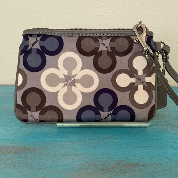 Coach Signature Madison Clover Wristlet With Leather Strap & Zip Closure - Picture 6 of 8